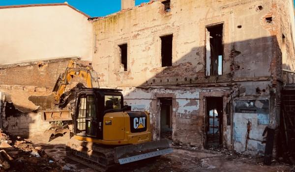 Démolition de la boulangerie à Castelginest 